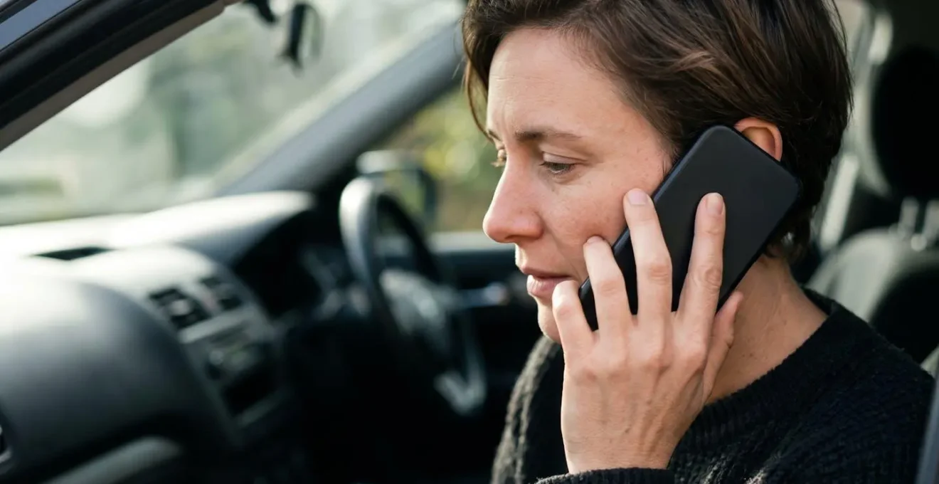 Représentation symbolique de l'assistance juridique immédiate et du conseil téléphonique en situation d'urgence